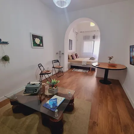 Mihal Popi * 티라나